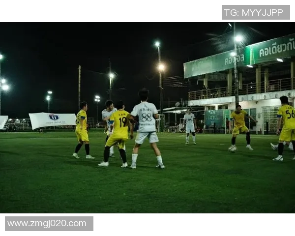 小黑人足球星闪耀绿茵场 才华横溢挑战世界足球巅峰